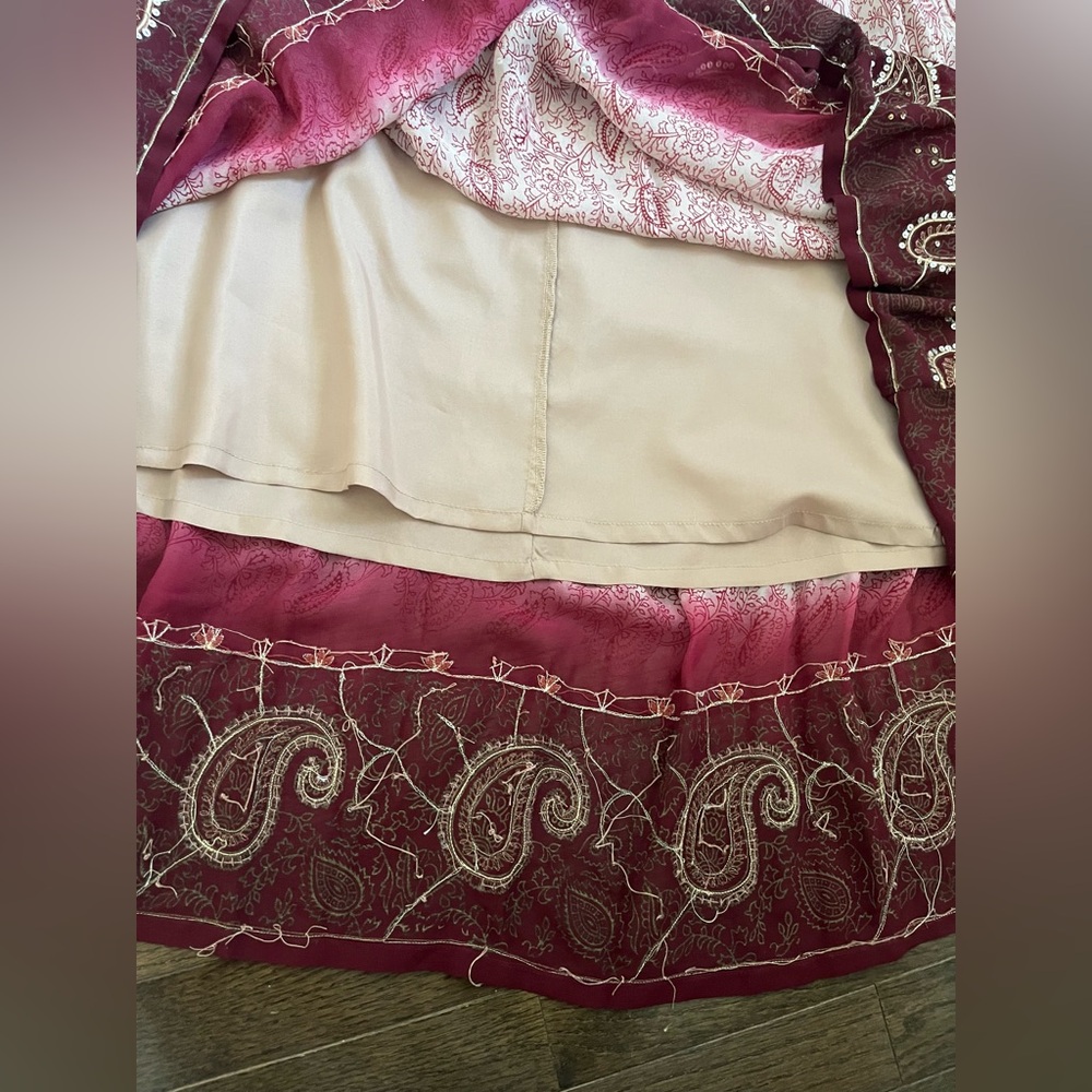Soft Surroundings Maxi Skirt M Burgundy Boho Pintuck Pleats Waist sequins cottag - Picture 7 of 8